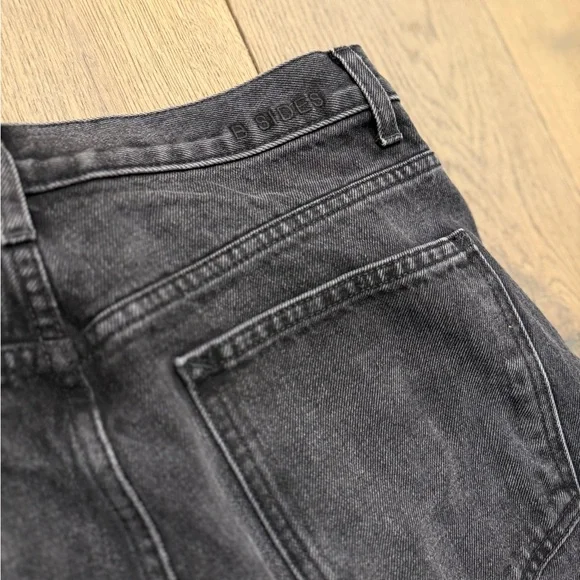 B SIDES Plein Relaxed Straight Denim in Stil Black - Picture 6 of 7
